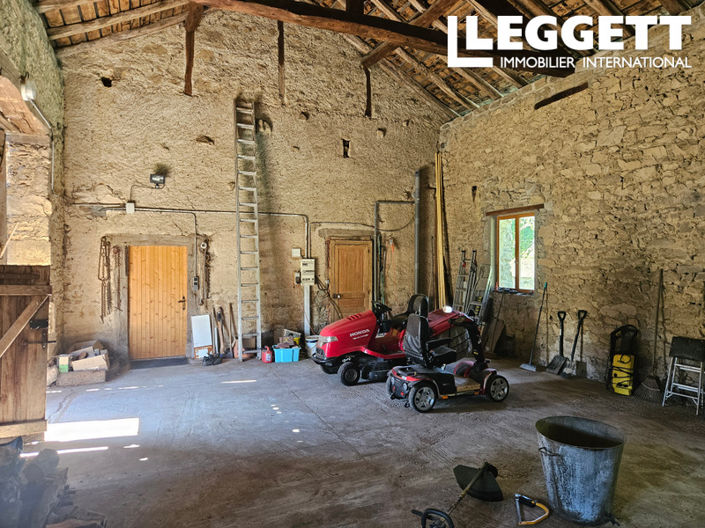 Image No.7-6 Bed House for sale