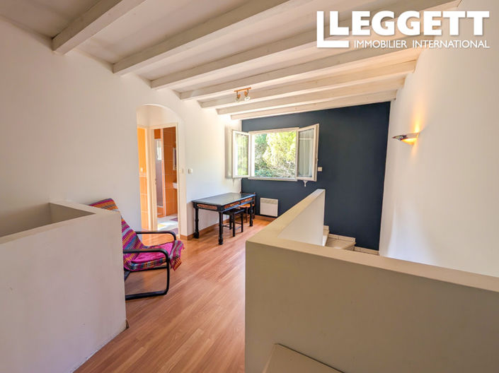 Image No.8-4 Bed House for sale