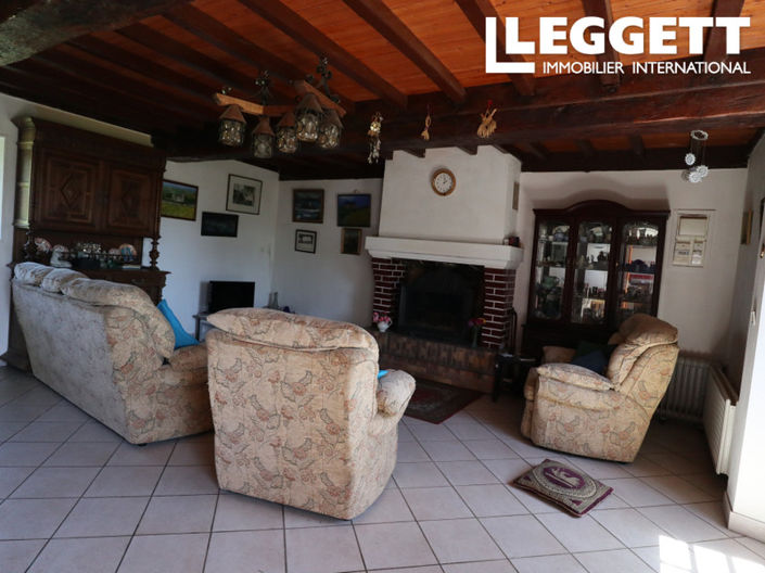 Image No.6-3 Bed House for sale