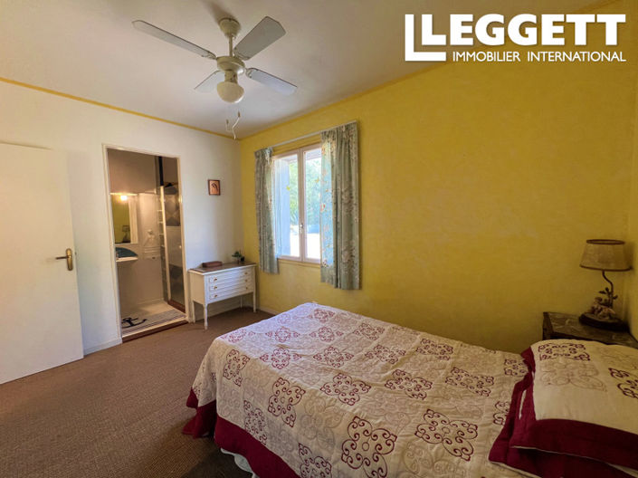 Image No.10-4 Bed House for sale