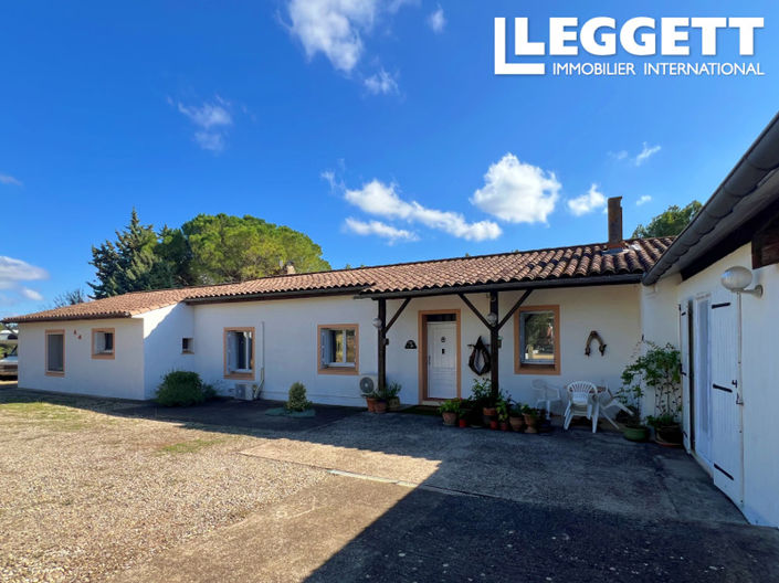 Image No.2-4 Bed House for sale