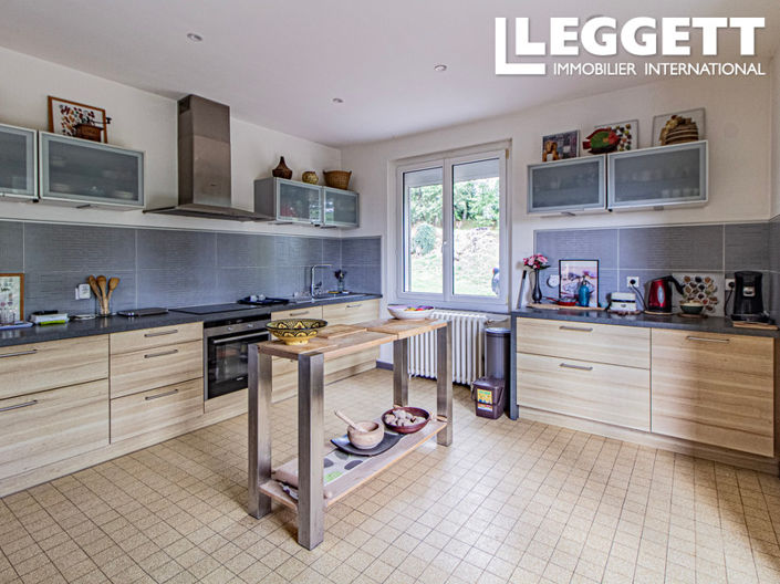 Image No.3-4 Bed House for sale