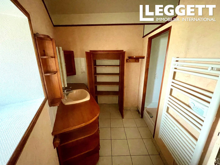 Image No.8-3 Bed House for sale