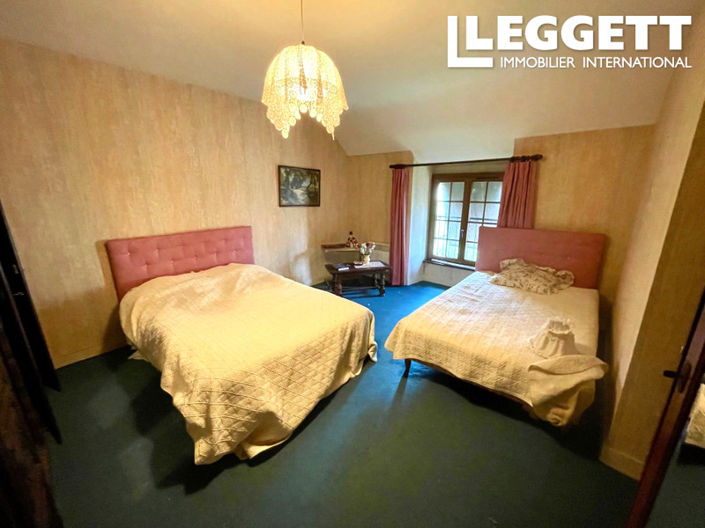 Image No.9-3 Bed House for sale