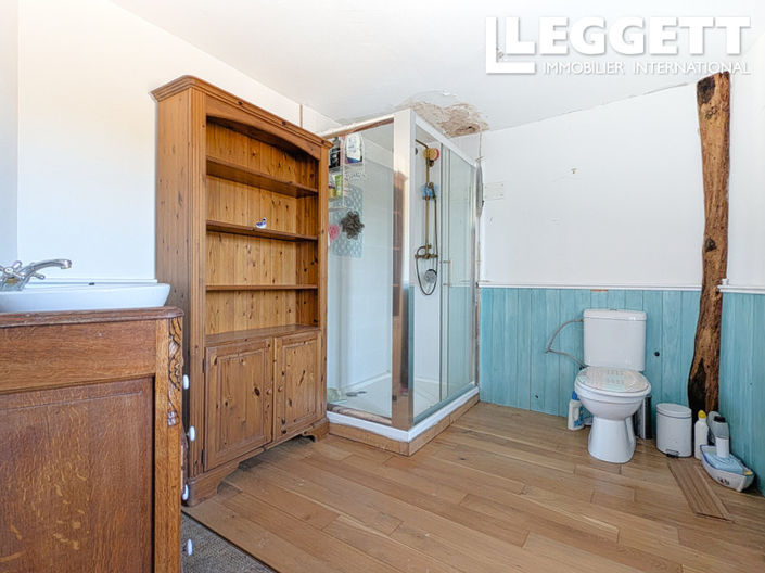 Image No.8-4 Bed House for sale