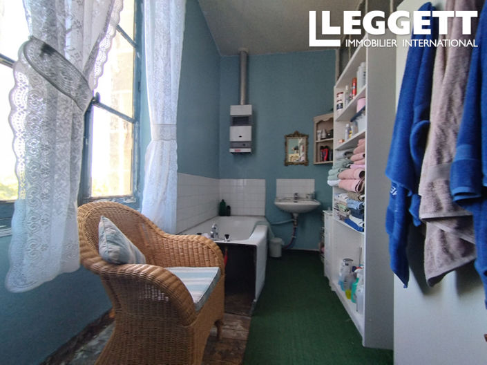 Image No.6-4 Bed House for sale