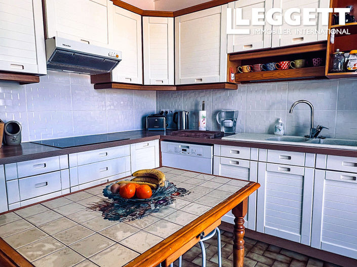 Image No.4-3 Bed House for sale