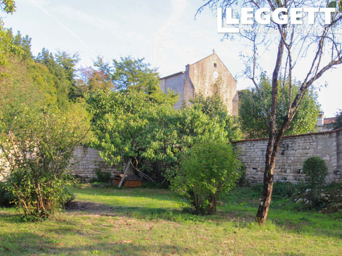 Image No.10-3 Bed House for sale