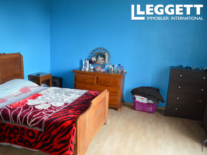 Image No.7-3 Bed House for sale