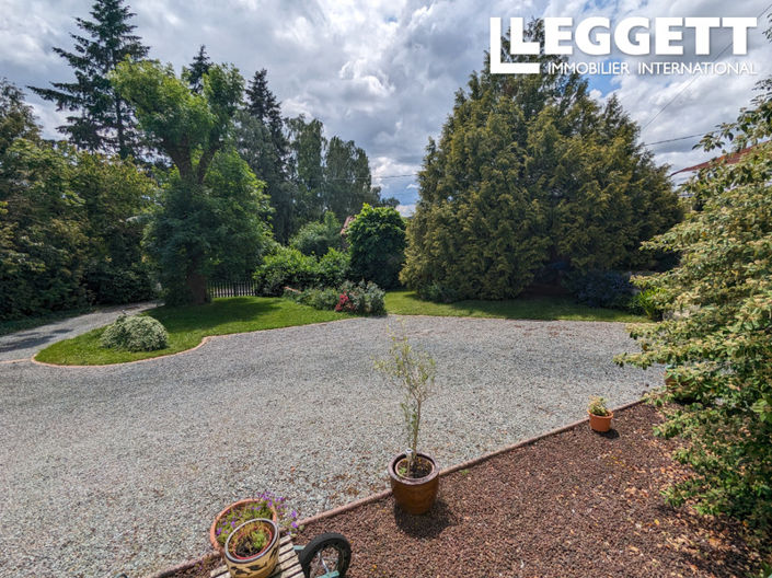 Image No.10-3 Bed House for sale