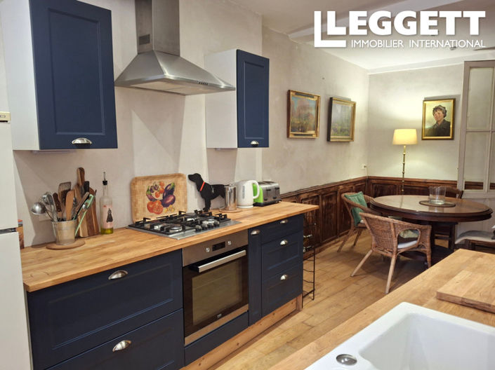 Image No.1-4 Bed House for sale