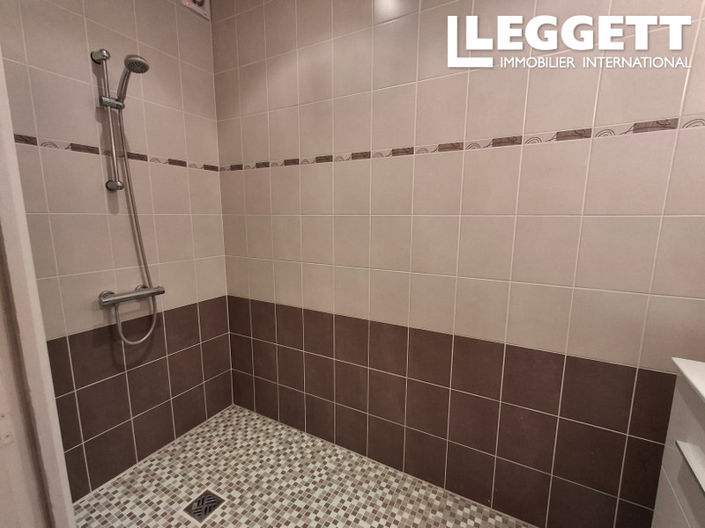 Image No.9-4 Bed House for sale