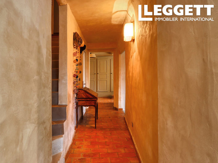 Image No.4-5 Bed House for sale