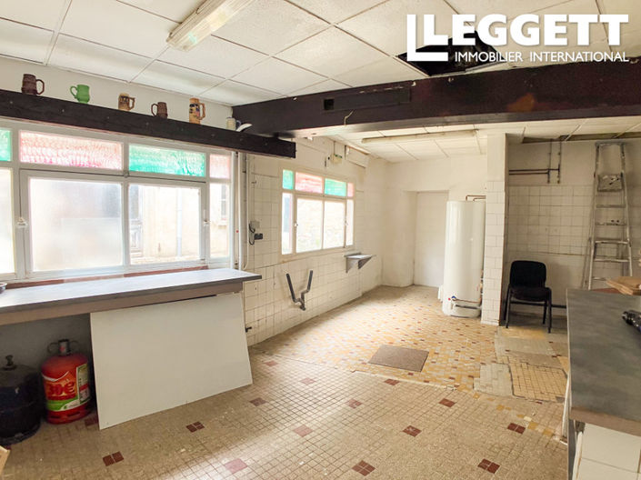 Image No.9-5 Bed House for sale