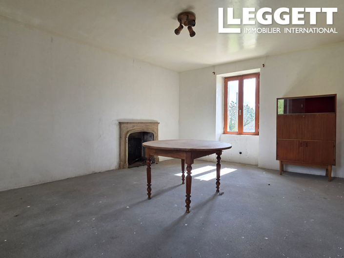 Image No.8-3 Bed House for sale