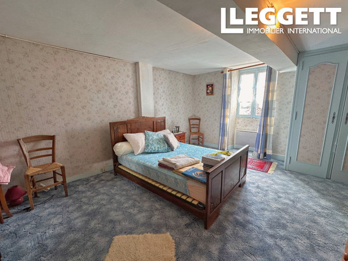 Image No.6-3 Bed House for sale