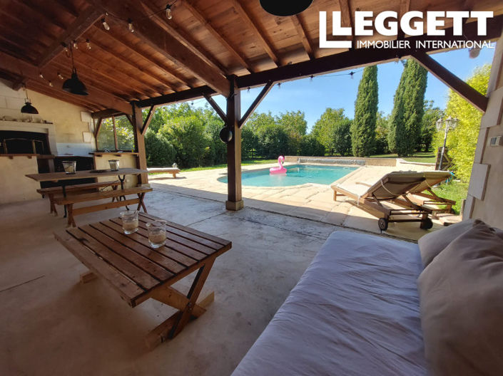 Image No.1-5 Bed House for sale