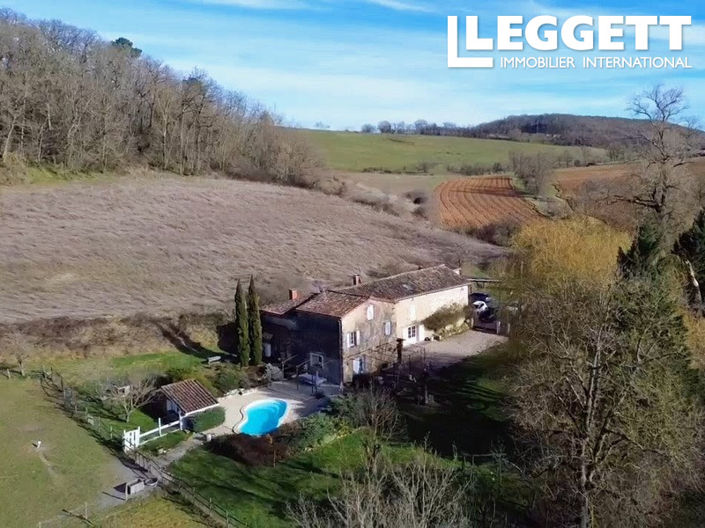 Image No.10-5 Bed House for sale