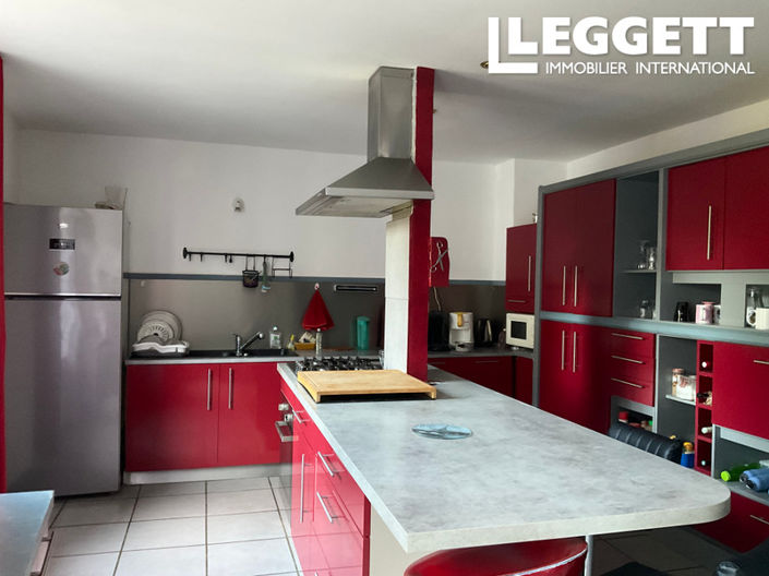 Image No.3-4 Bed House for sale