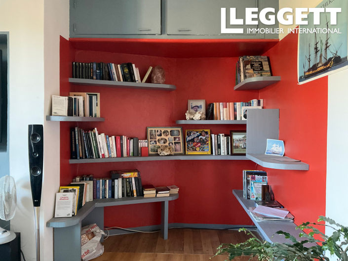 Image No.6-4 Bed House for sale