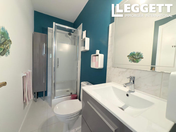 Image No.7-5 Bed House for sale