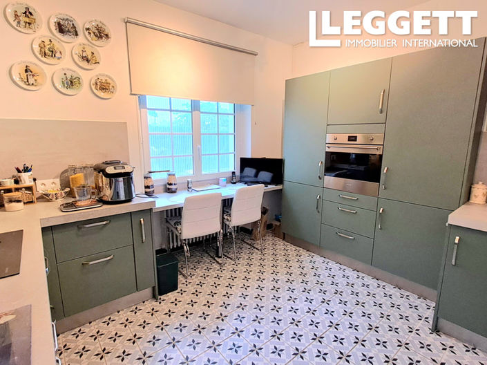 Image No.3-4 Bed House for sale