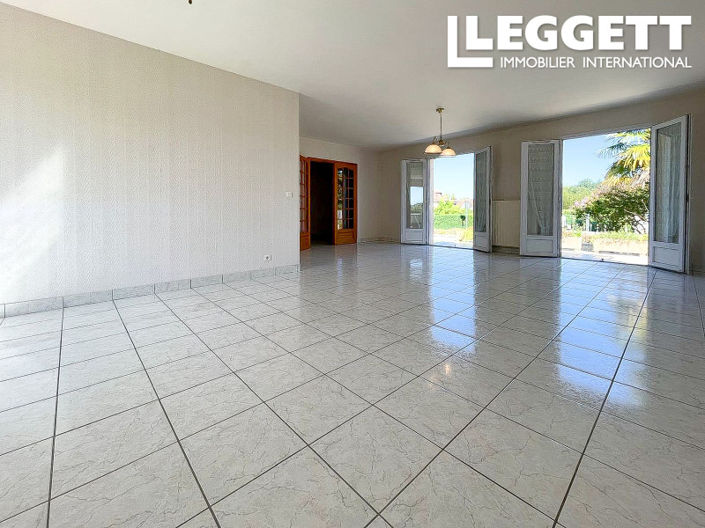 Image No.6-3 Bed House for sale