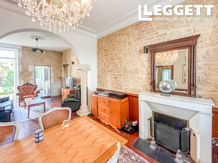 Image No.1-3 Bed House for sale