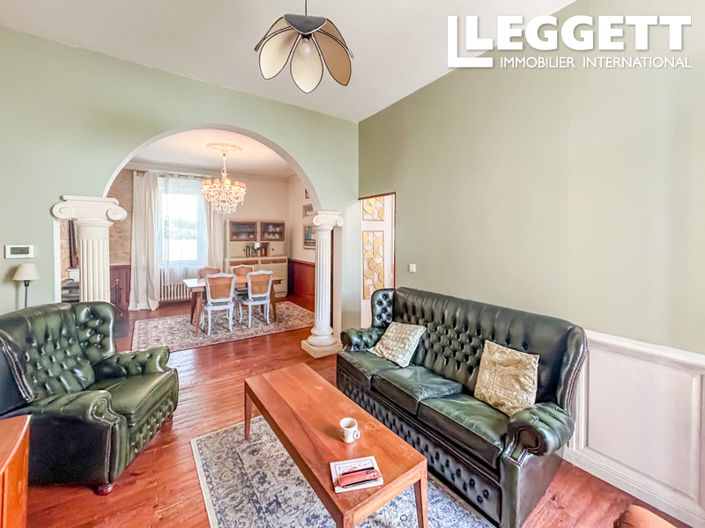 Image No.6-3 Bed House for sale