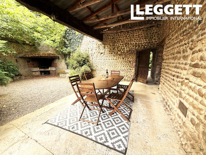 Image No.8-4 Bed House for sale