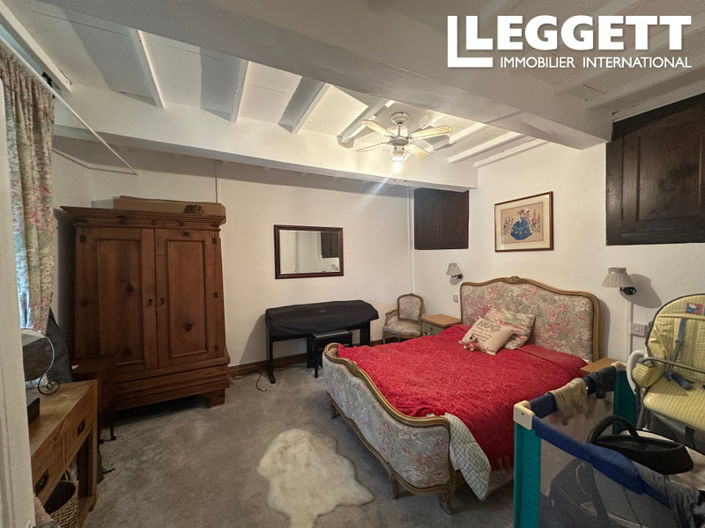 Image No.6-3 Bed House for sale