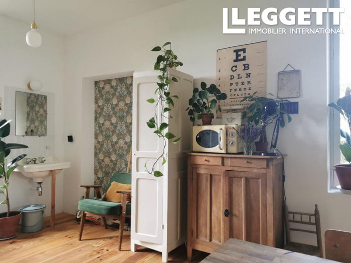 Image No.7-6 Bed House for sale