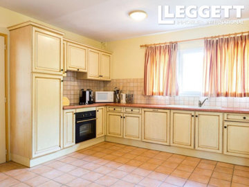 ahr0chm6ly9jzg4uagvzdglhlmltbw8vaw1hz2uvvevom