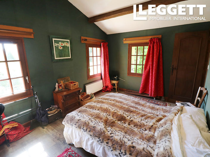 Image No.8-3 Bed House for sale