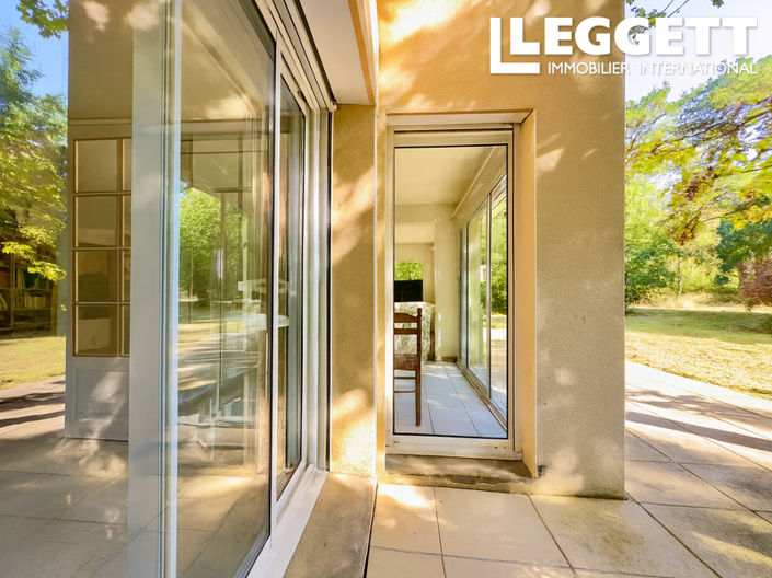 Image No.3-5 Bed House for sale