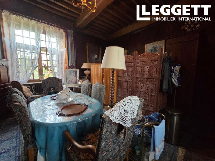 Image No.6-6 Bed Chateaux for sale