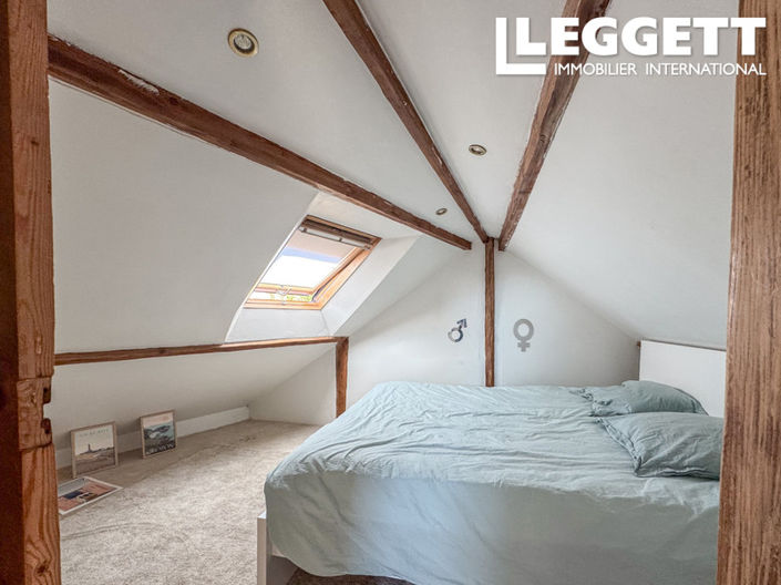 Image No.7-5 Bed House for sale