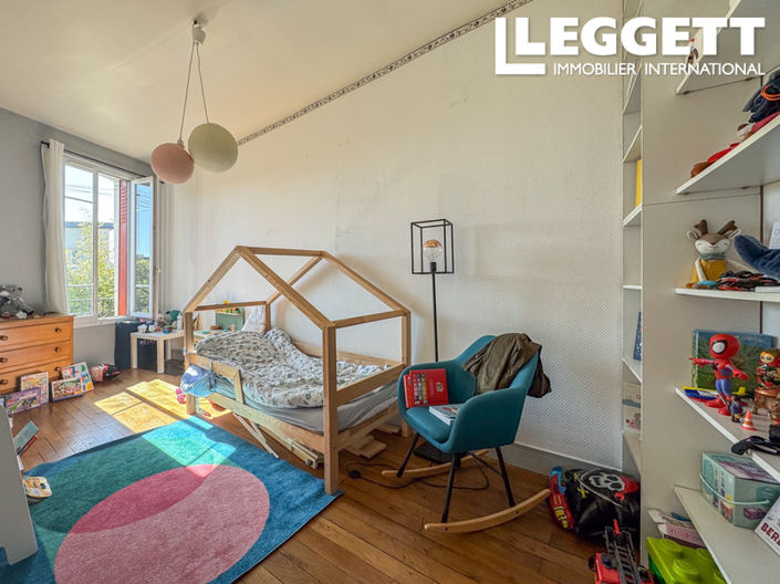 Image No.4-5 Bed House for sale