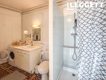 ahr0chm6ly9jzg4uagvzdglhlmltbw8vaw1hz2uvvevom