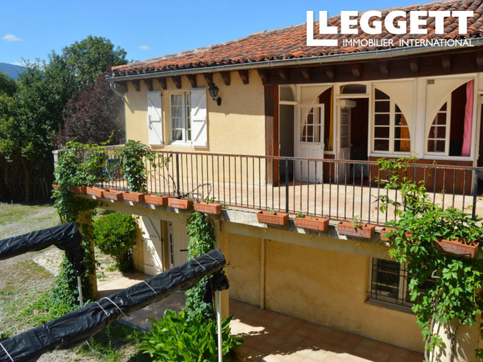 Image No.3-11 Bed Commercial for sale