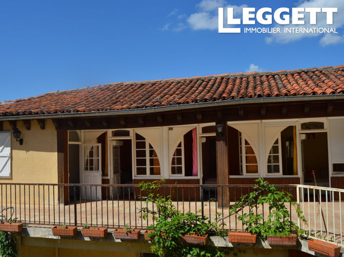 Image No.9-11 Bed Commercial for sale