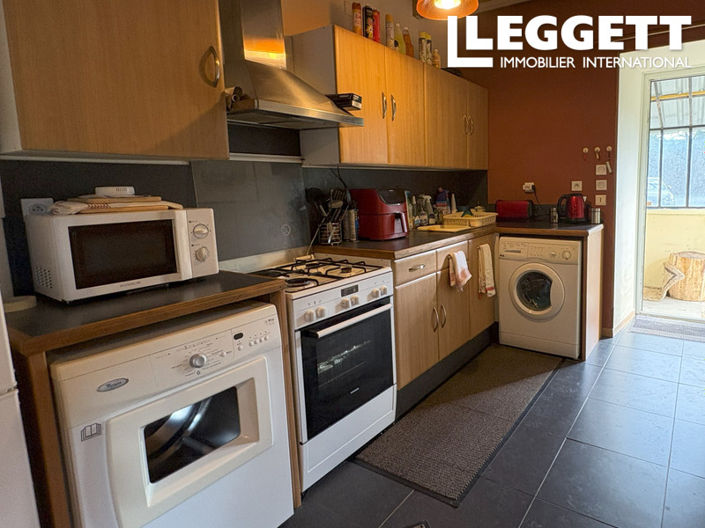 Image No.9-2 Bed House for sale