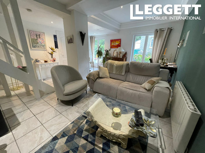 Image No.2-2 Bed House for sale