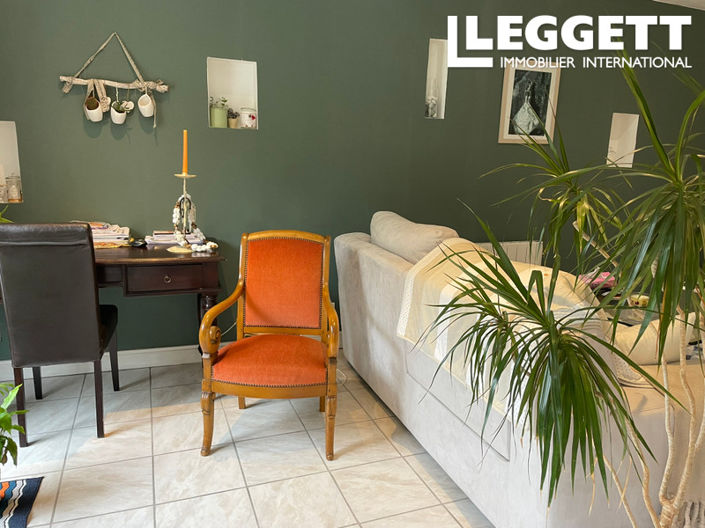 Image No.6-2 Bed House for sale