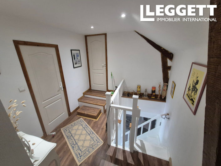 Image No.8-2 Bed House for sale