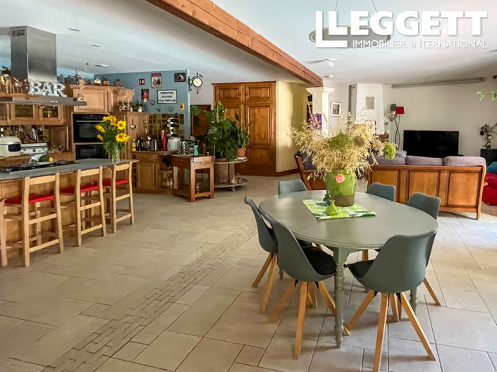 Image No.4-5 Bed House for sale