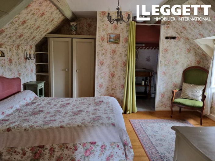 Image No.6-10 Bed House for sale