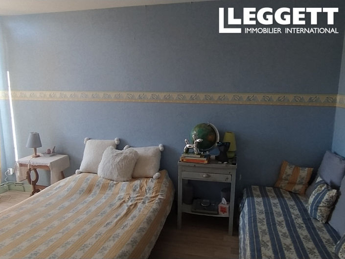 Image No.8-4 Bed House for sale