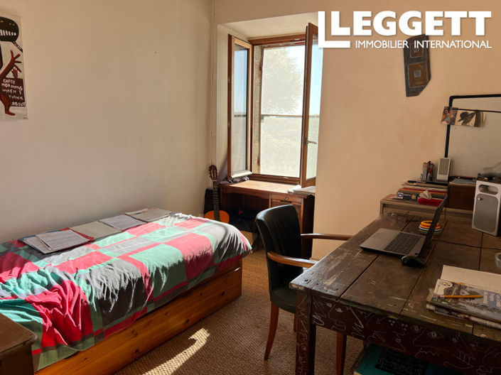 Image No.9-3 Bed House for sale