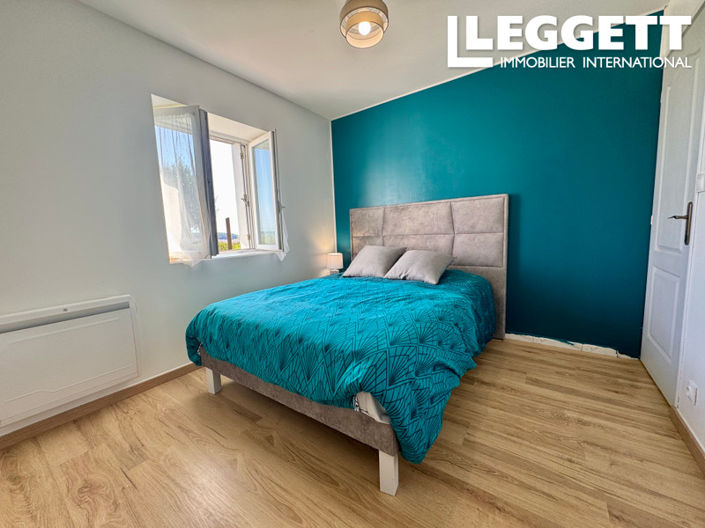 Image No.5-5 Bed House for sale